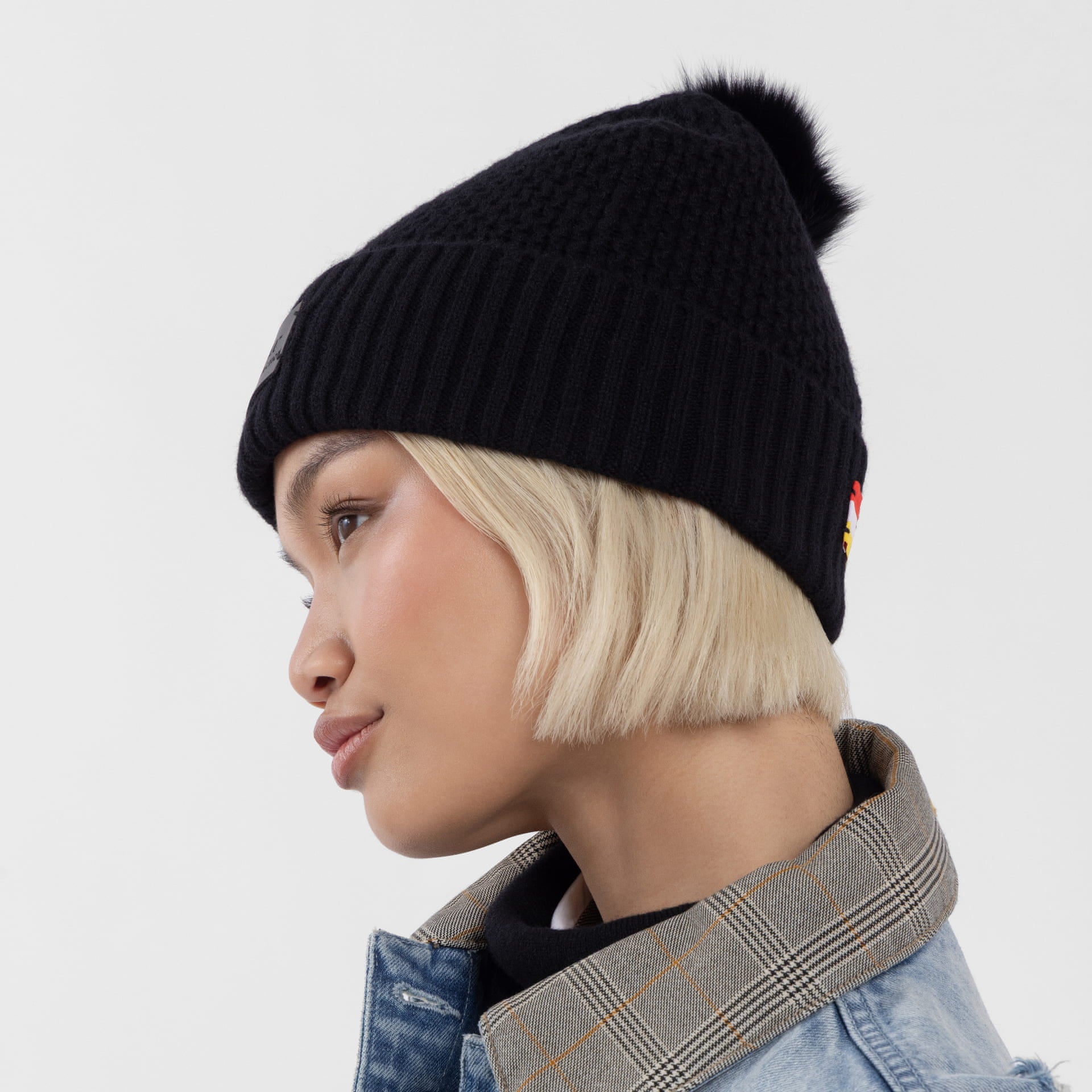 Black 100% Cashmere Beanie with Pom Pom (The Lee Cashmere Collection)