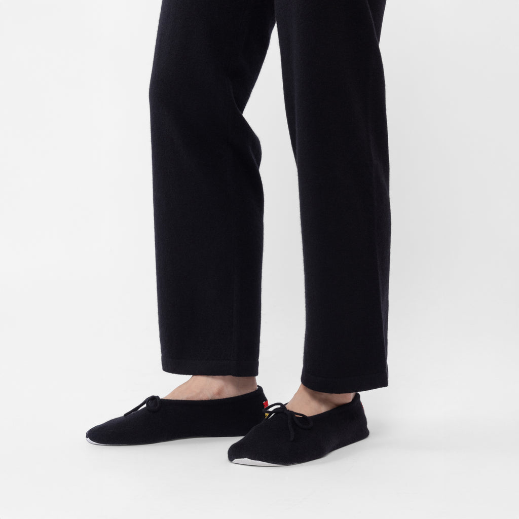 Black 100% Cashmere Slippers (The Lee Cashmere Collection)