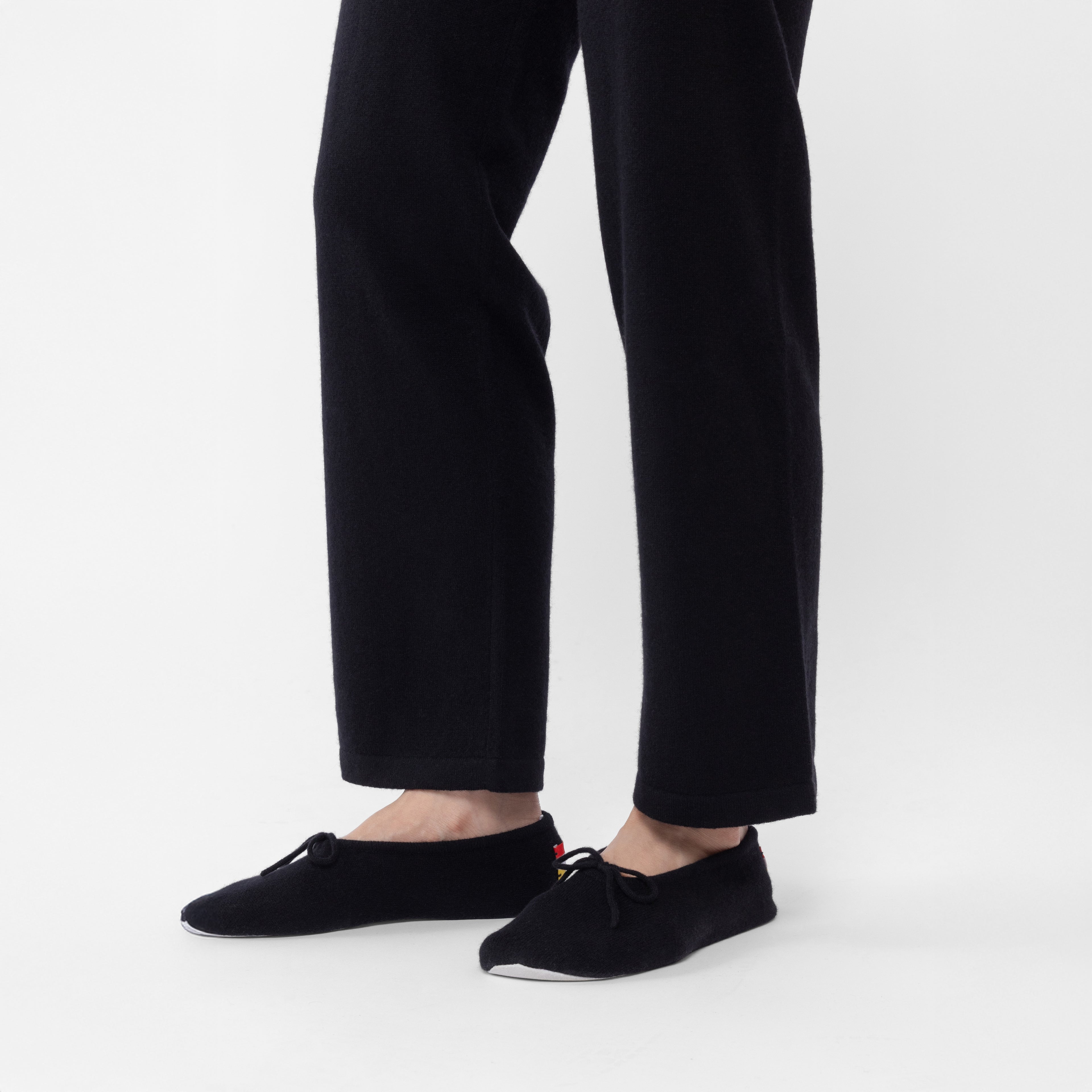 Black 100% Cashmere Slippers (The Lee Cashmere Collection)